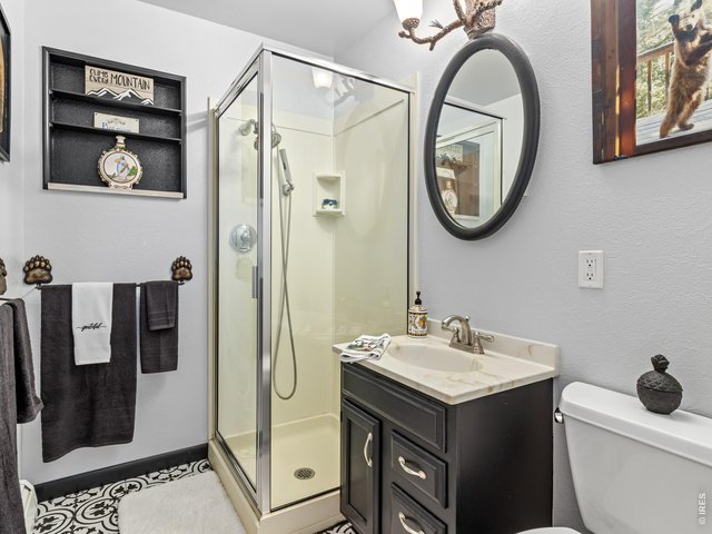 Property Photo 40 Bath 2 of 3