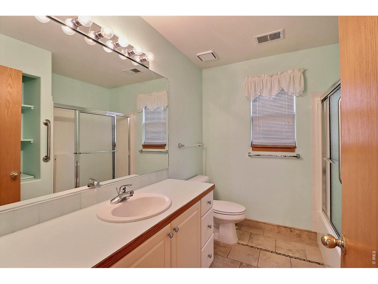 Upstairs Bathroom