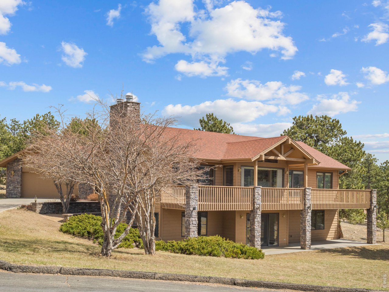 Huge front deck to take in those views...