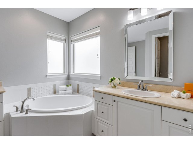 Property Photo 46 Spa feel