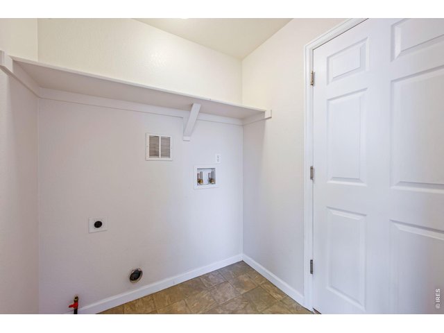 Property Photo 13 Convienient main floor laundry and mudroom right off garage. 