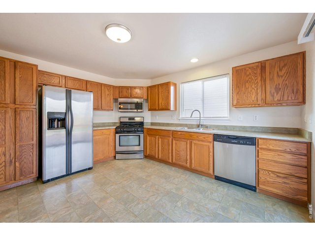 Property Photo 11 Open concept kitchen!