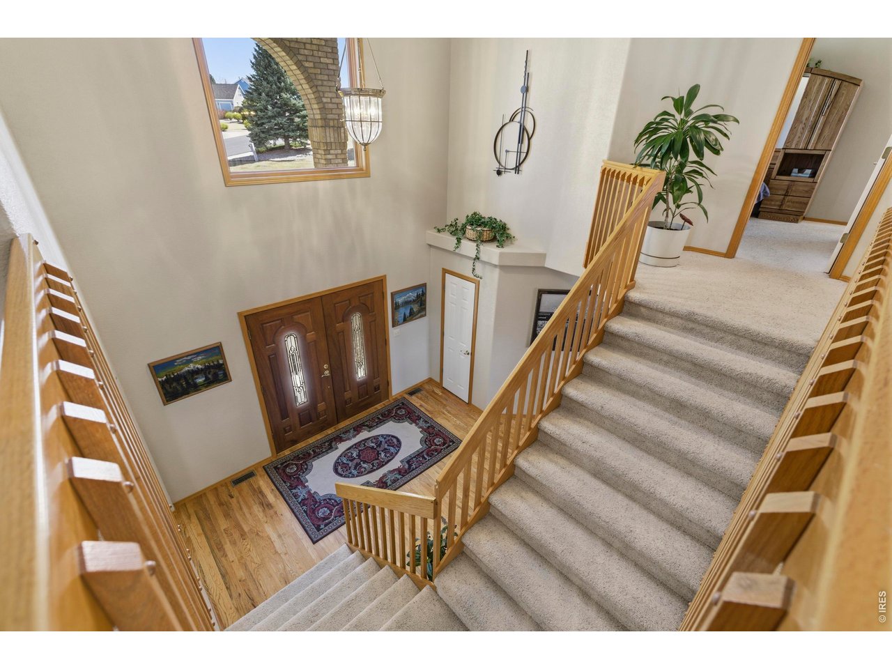 Grand Entry Way welcomes you home! Big enough to fit a 12' Christmas Tree!