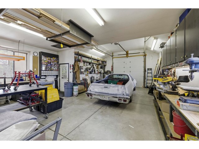 Property Photo 41 Detached Heated 24X36 Shop