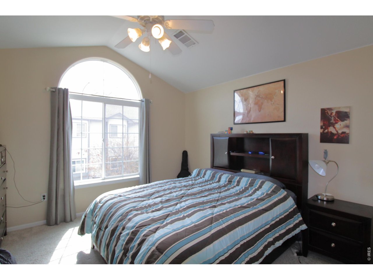 Big Master Bedroom with walk-in closet.