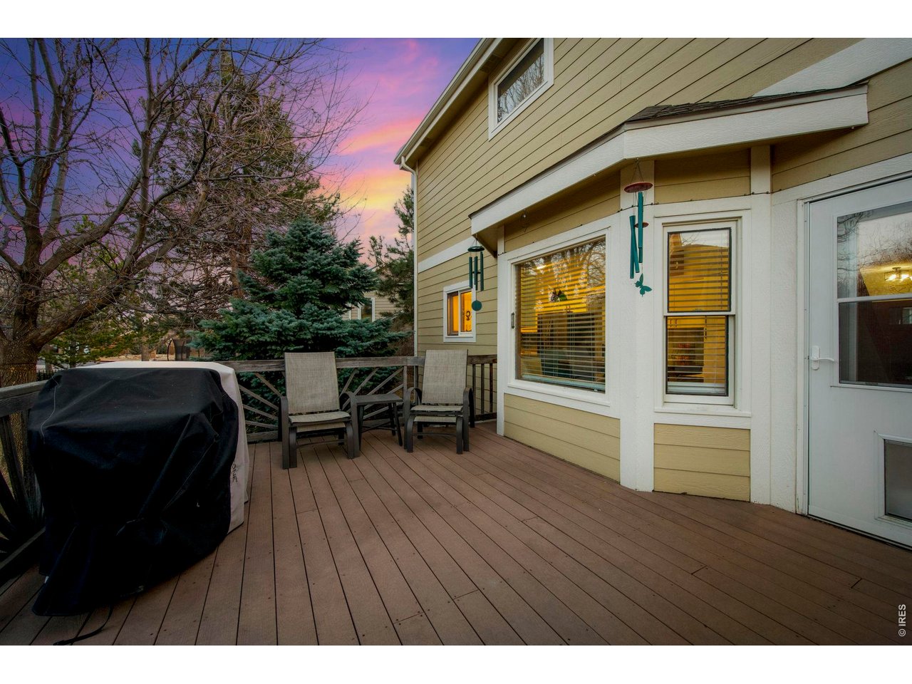 Large composite deck in the huge backyard with no neighbors behind