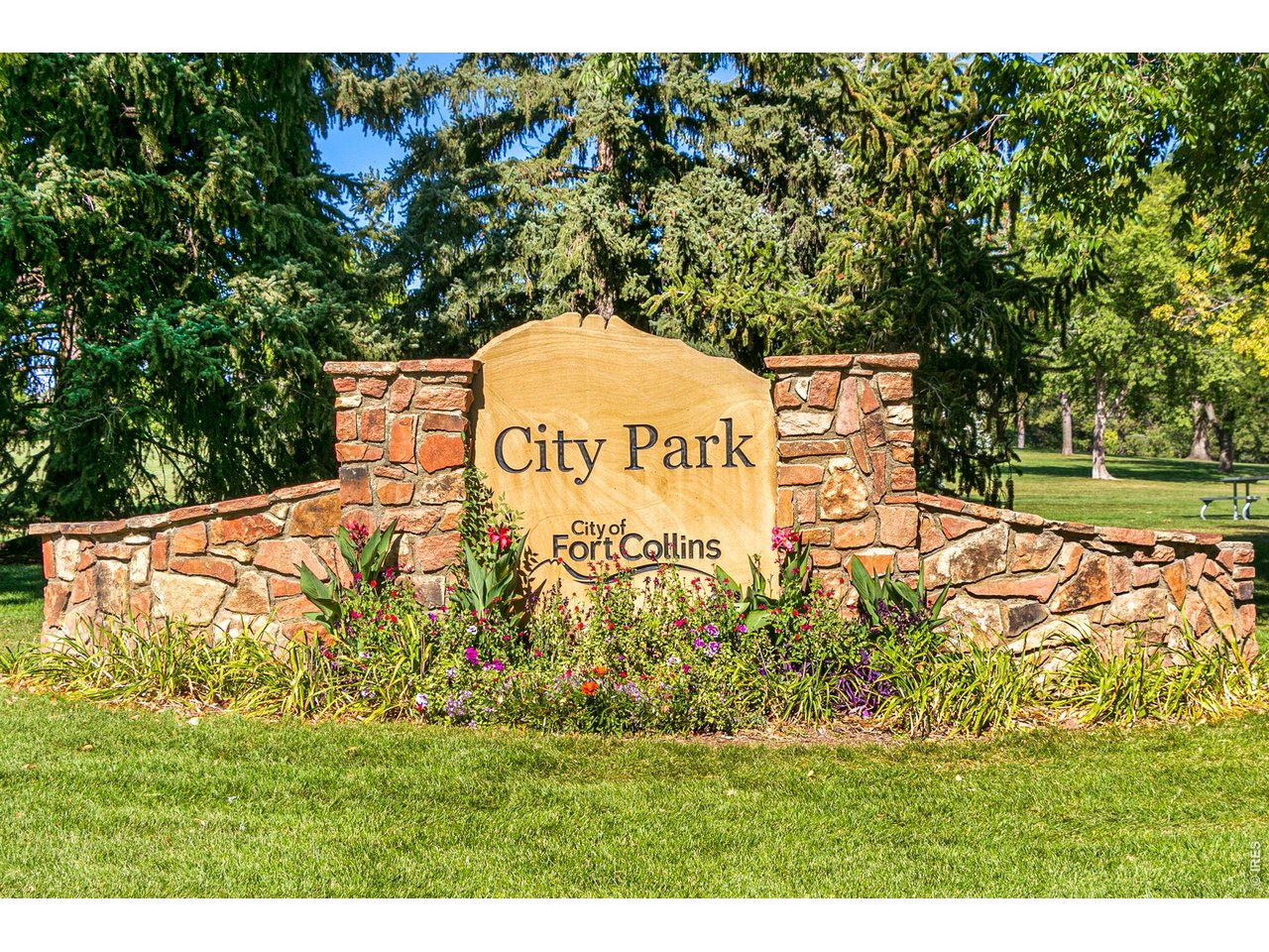 1/2 a block away from the Entrance to City Park