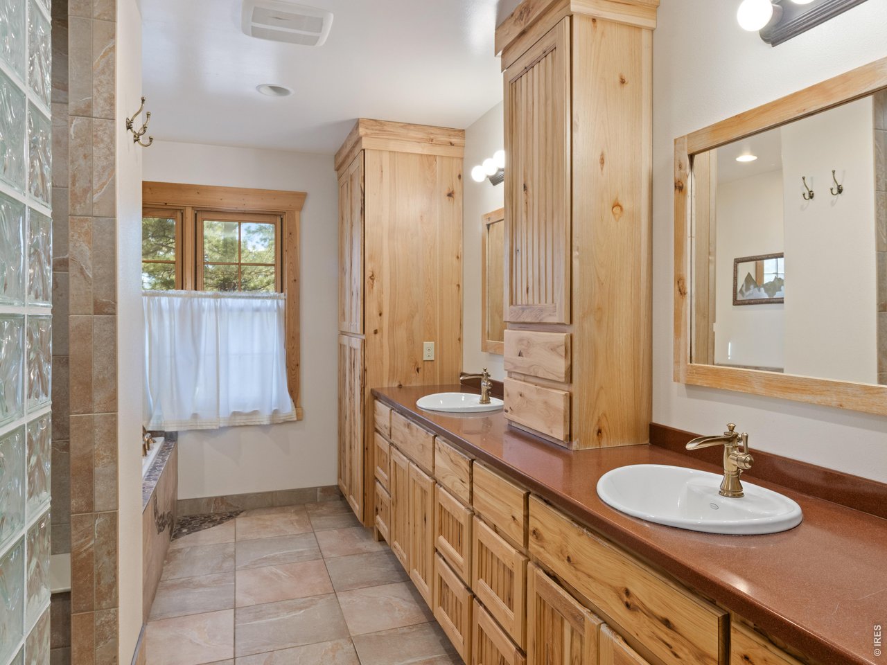 5-piece primary bath
