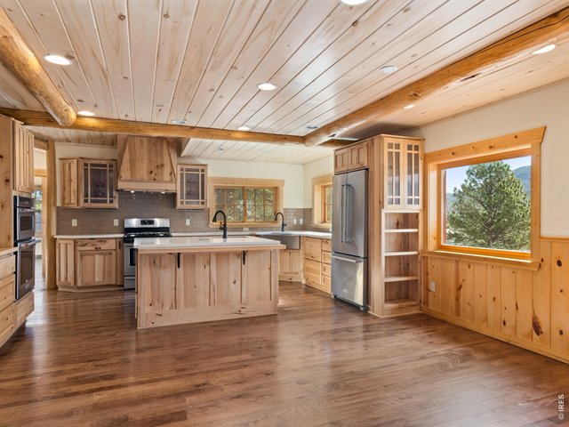 Property Photo 7 Open kitchen