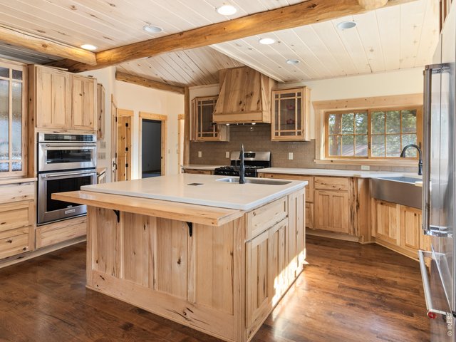 Property Photo 8 Chef's delight!