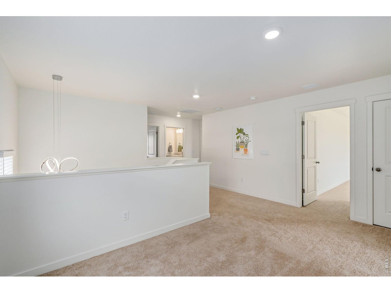 Upstairs, you'll find a spacious loft/flex area, a convenient laundry room, and four well-appointed bedrooms. 