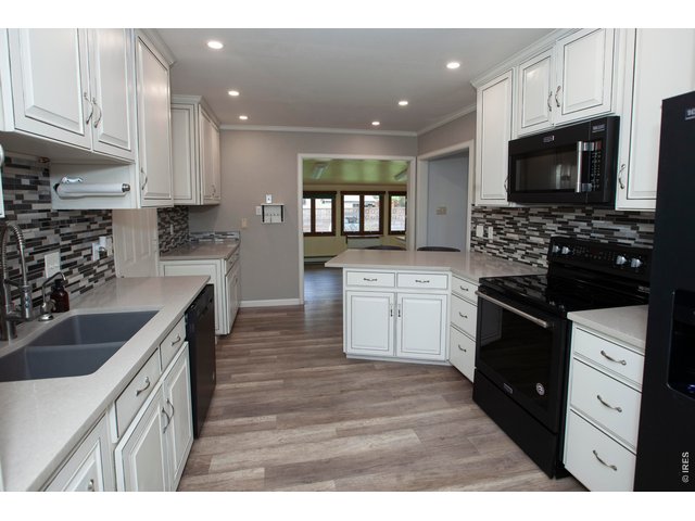 Property Photo 15 Kitchen