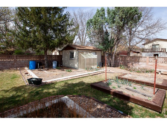 Property Photo 47 Backyard Greenhouse/Shed