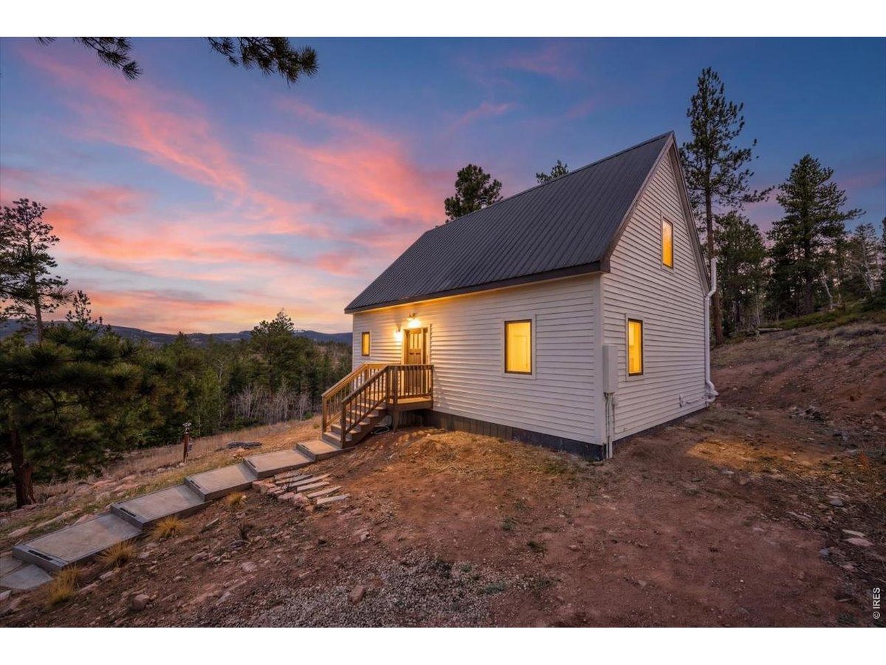 Welcome home to your Crystal Lakes cabin