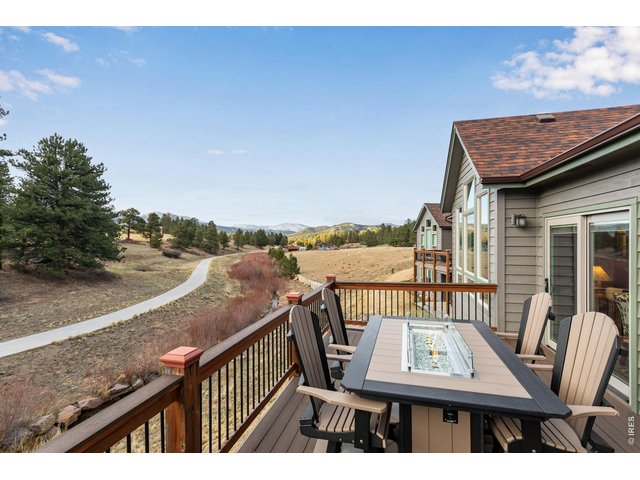 Property Photo 9 Large deck with expansive views!