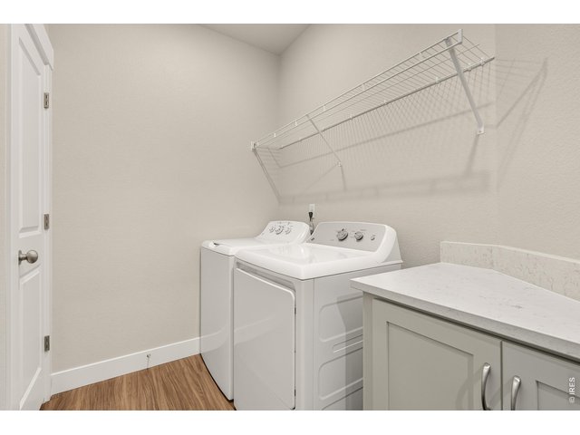 Property Photo 9 Built-in cabinets with quartz countertop included