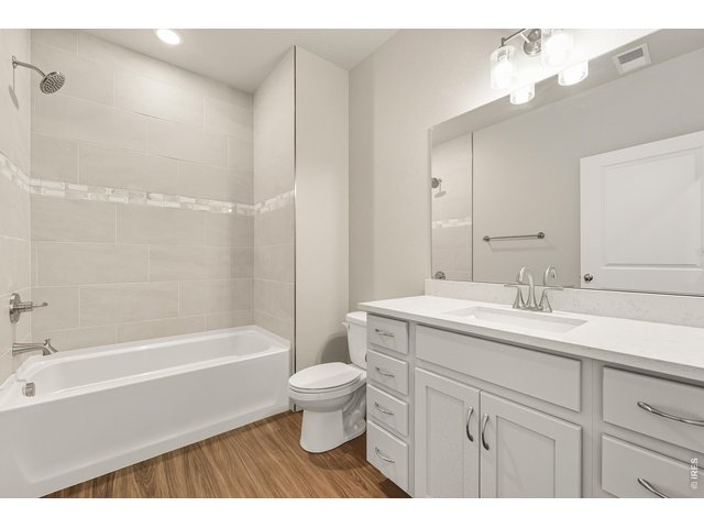Property Photo 15 Shared bath off second bedroom