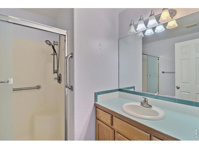 Property Photo 23 Primary Bathroom