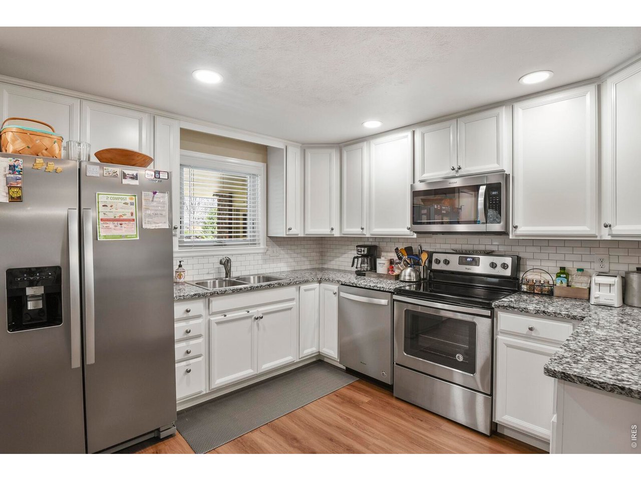 Stainless Steet/Granite