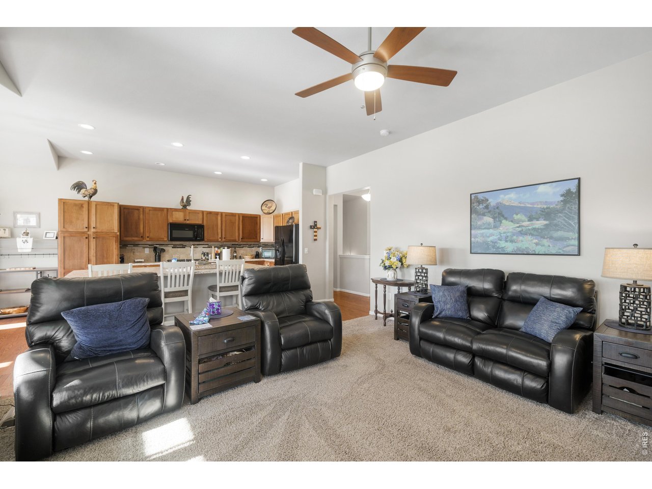 Plenty of room for oversized Leather Furniture