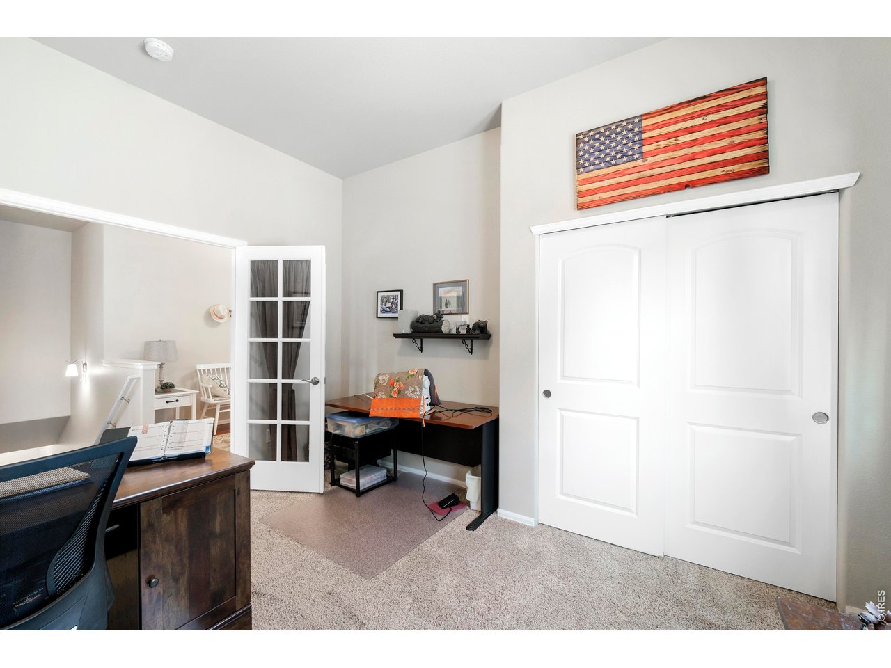 Good size closet as well
