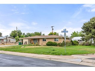 4653 Dover St Wheat Ridge, CO 80033