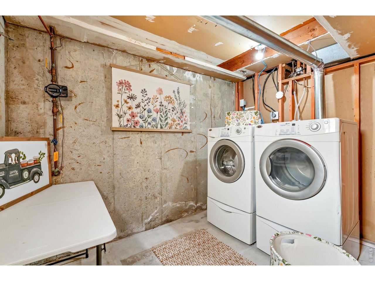 Laundry Room (Washer & Dryer included)