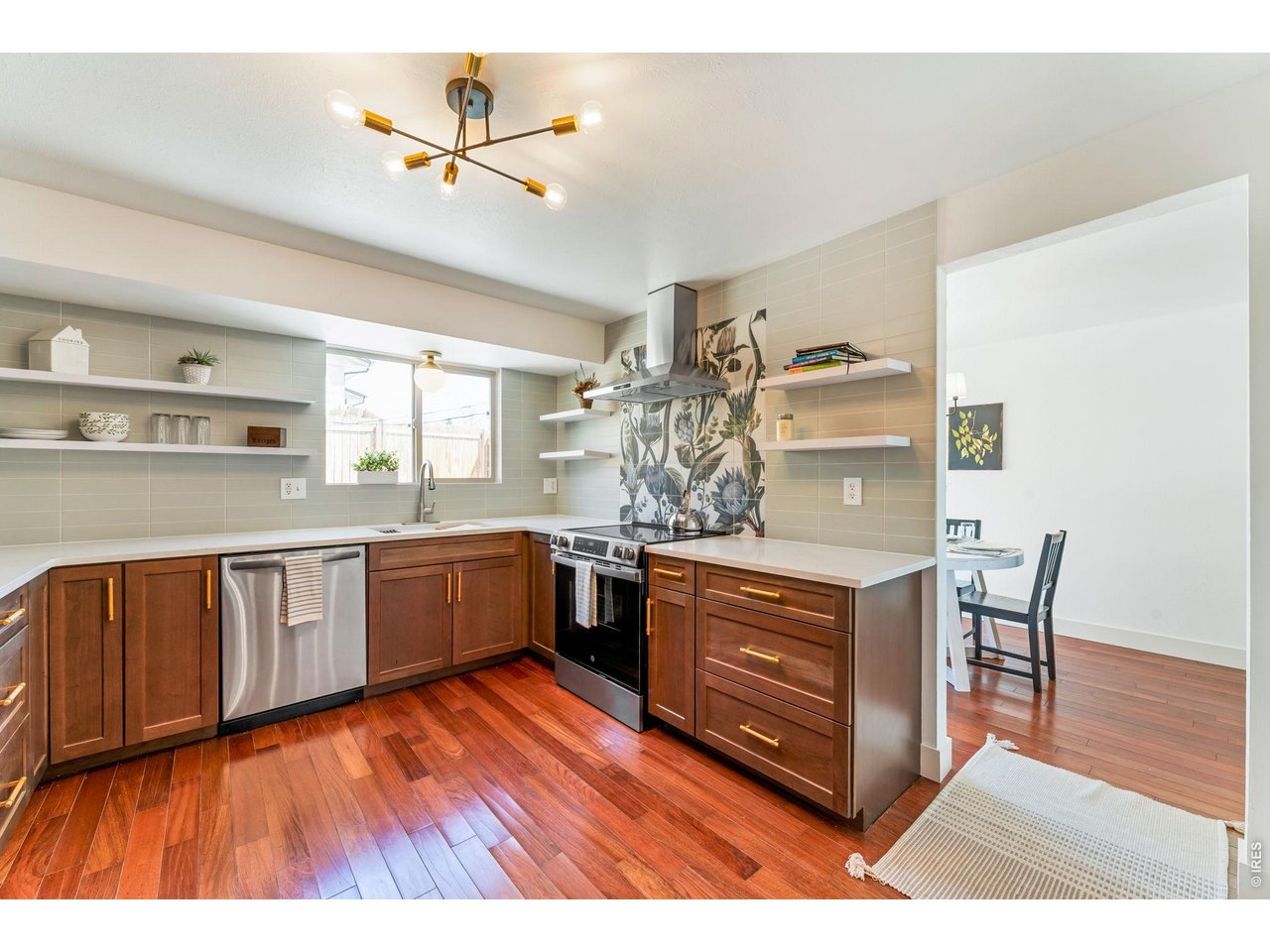 Kitchen to Dining Room