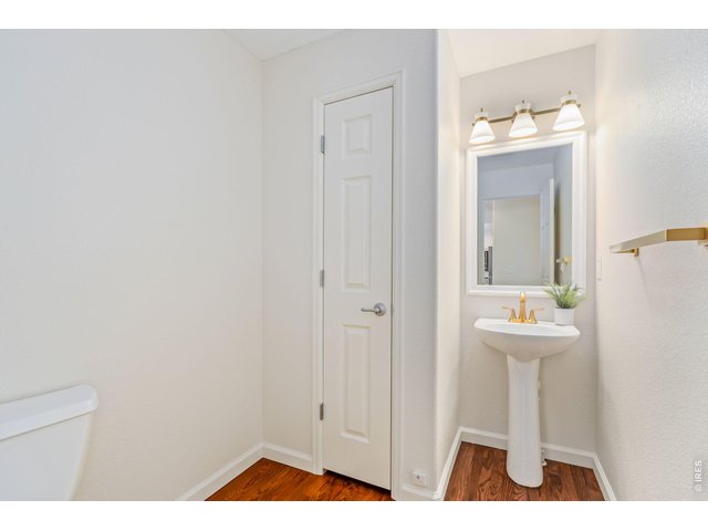 Property Photo 15 Main floor 1/2 bath