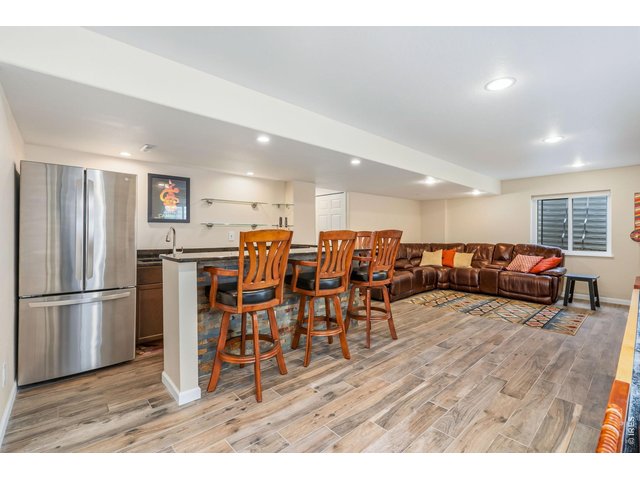 Property Photo 29 Wet bar and recreation area 