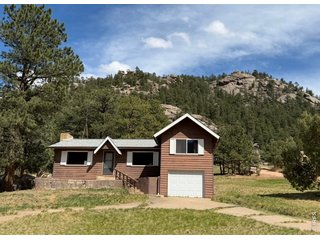 8 Estes Park Estates Dr Lyons, CO 80540