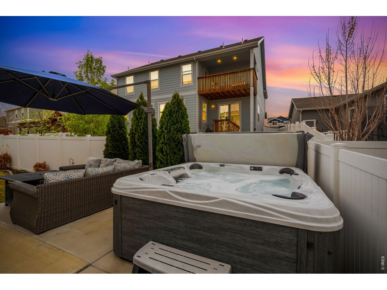 Included hot tub for year-round relaxation