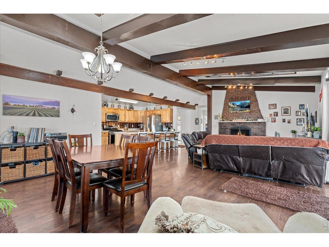 Open Concept dining room, living room and kitchen.