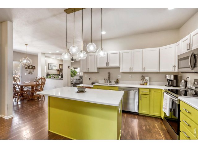Property Photo 13 Updated kitchen!