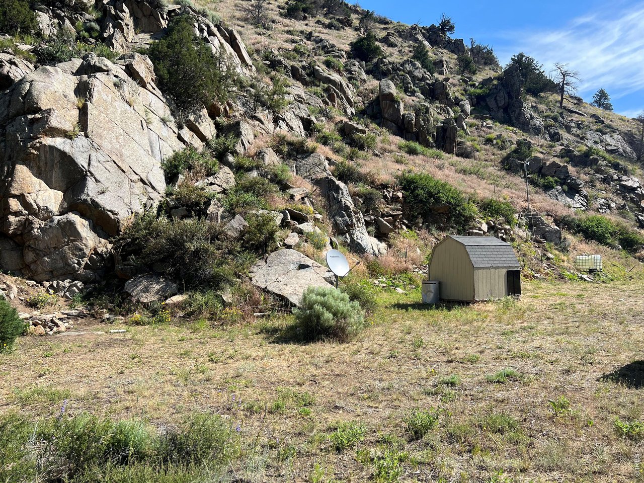 Lots of rocks to climb and explore.