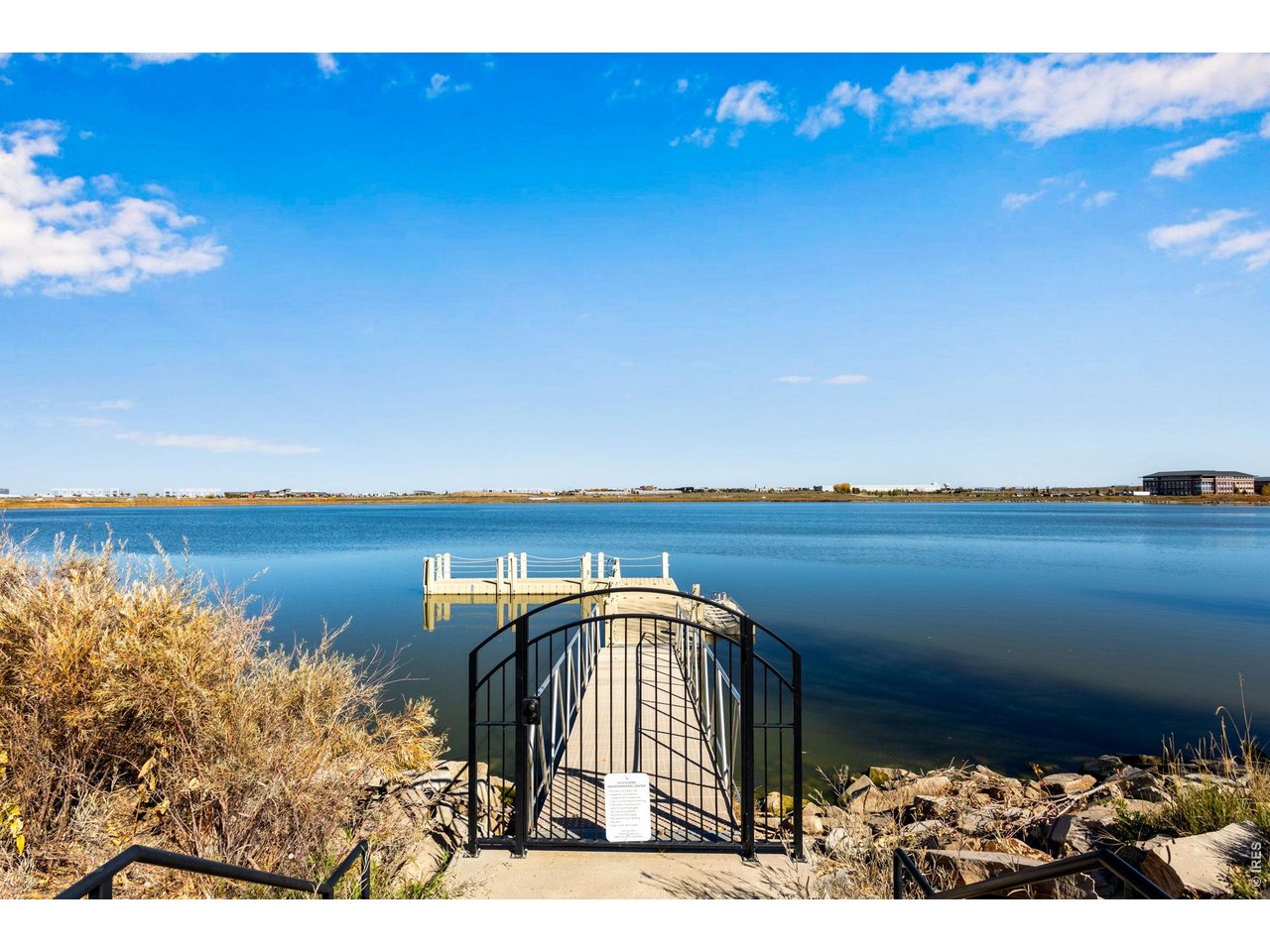 Grab a Canoe or Kayak! Access to Houts and Equalizer Reservoirs - ready for the Great Outdoors!
