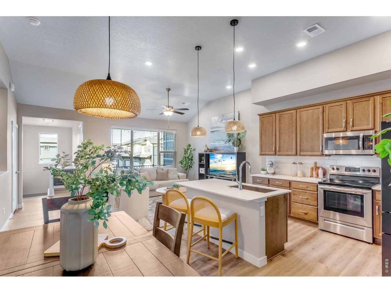 Adorable Raised Ranch lightly lived-in & inviting open-concept layout. 1,653 finished SQFT with 1,535 SQFT on one level living, thoughtfully designed with 3 Bedrooms + versatile Office Nook area, 2 Bathrooms balancing comfort, function and style.
