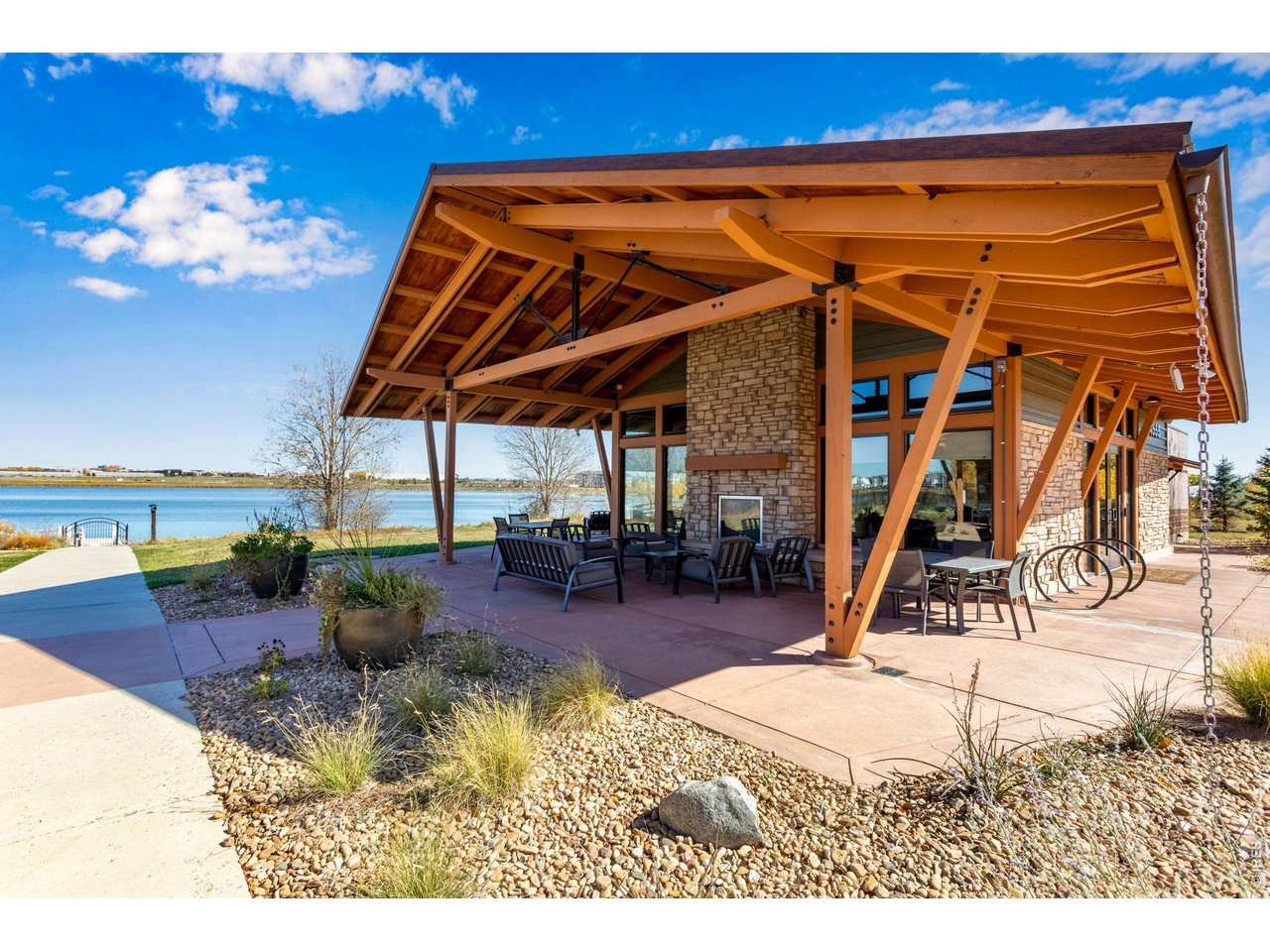 BBQs, Parties and Lake enjoyment!