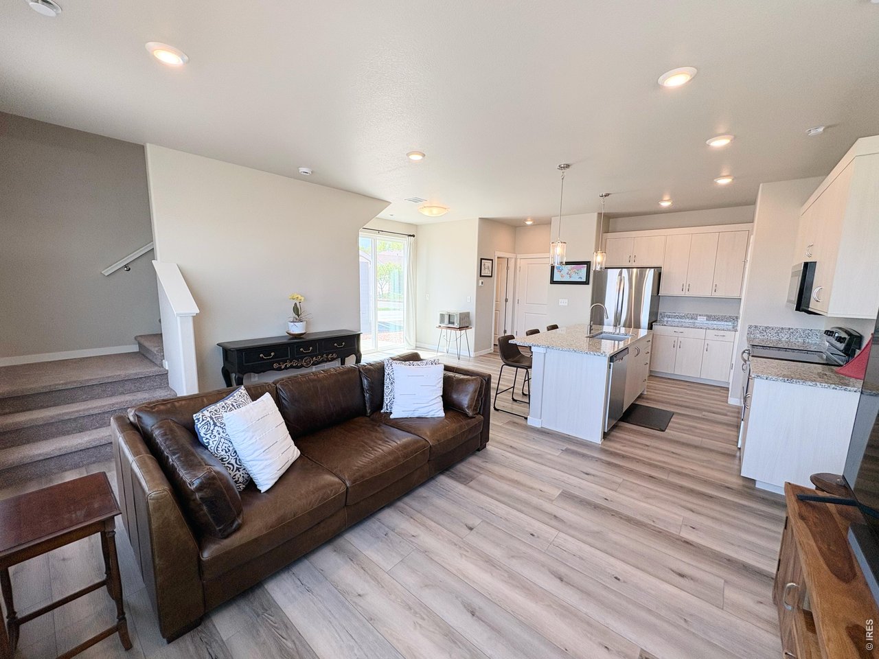 Living/kitchen