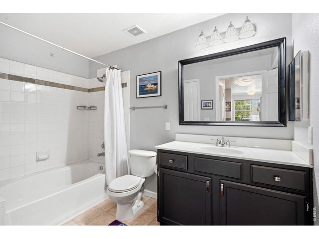 Property Photo 9 Full bath. 