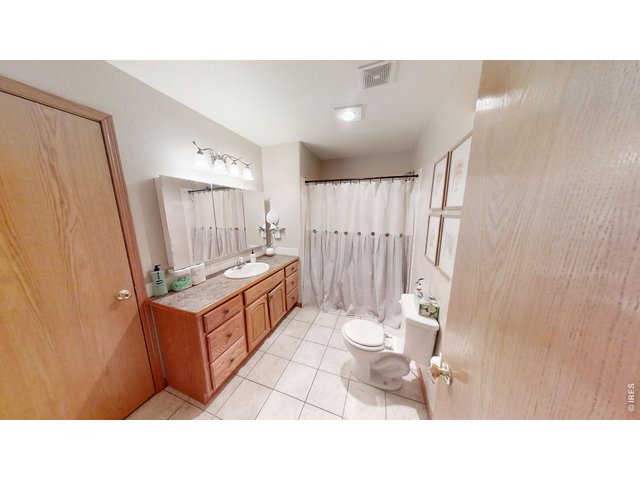 Property Photo 17 Upper Level Full Bath