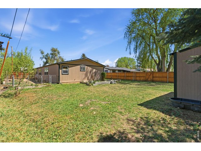 Property Photo 33 Large fully fenced yard