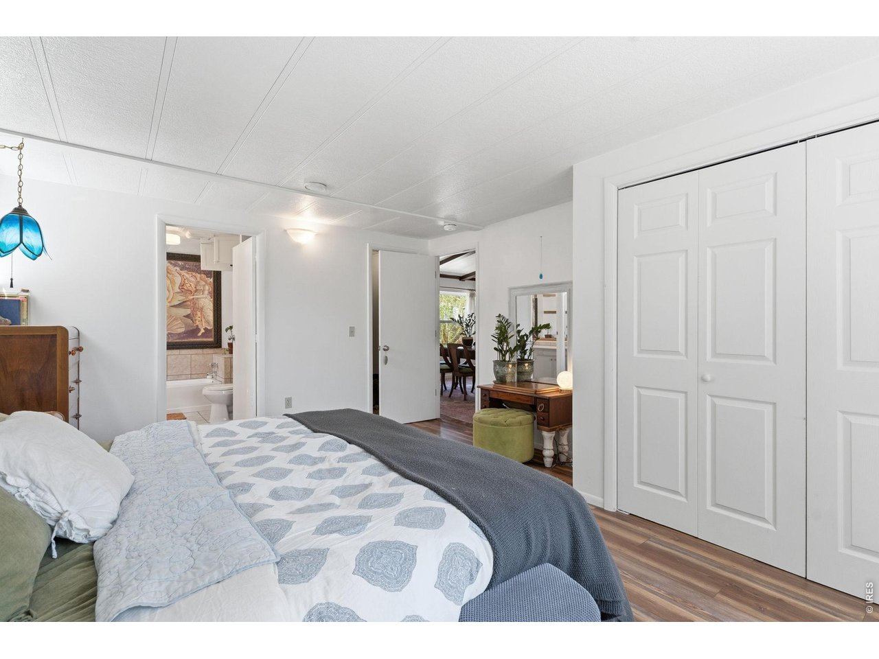 Multiple closest and private bathroom