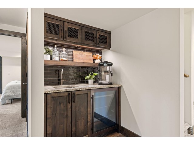 Property Photo 29 Wet Bar Space
