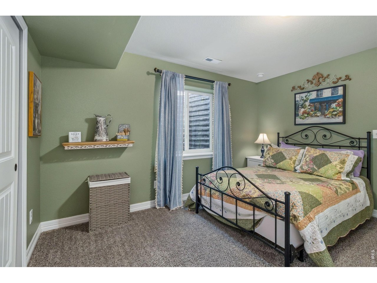 Lovely and roomy 4th Bedroom in basement.
