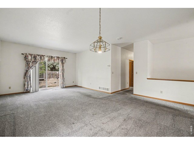 Property Photo 8 Living Room