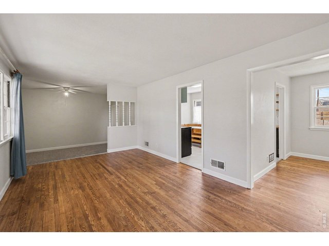 Property Photo 3 Living Room