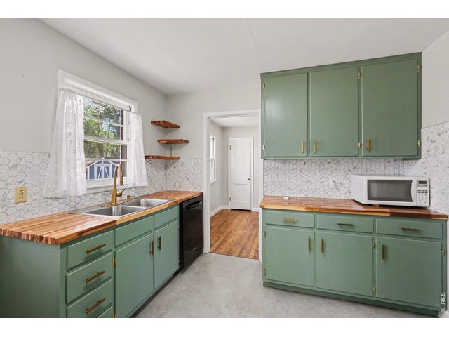 Property Photo 9 