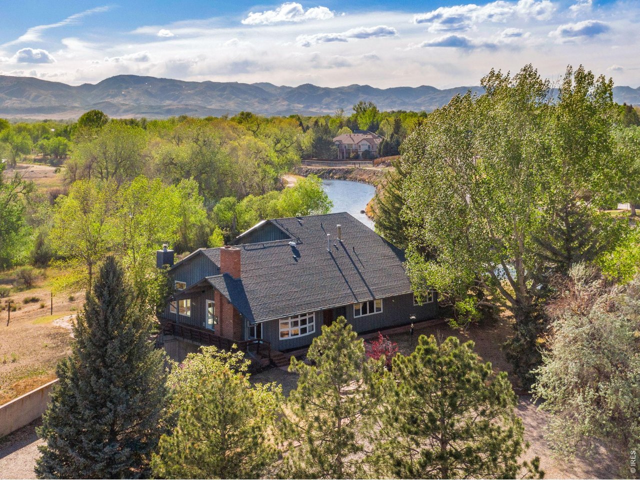 2.3 Acres Minutes to Old Town