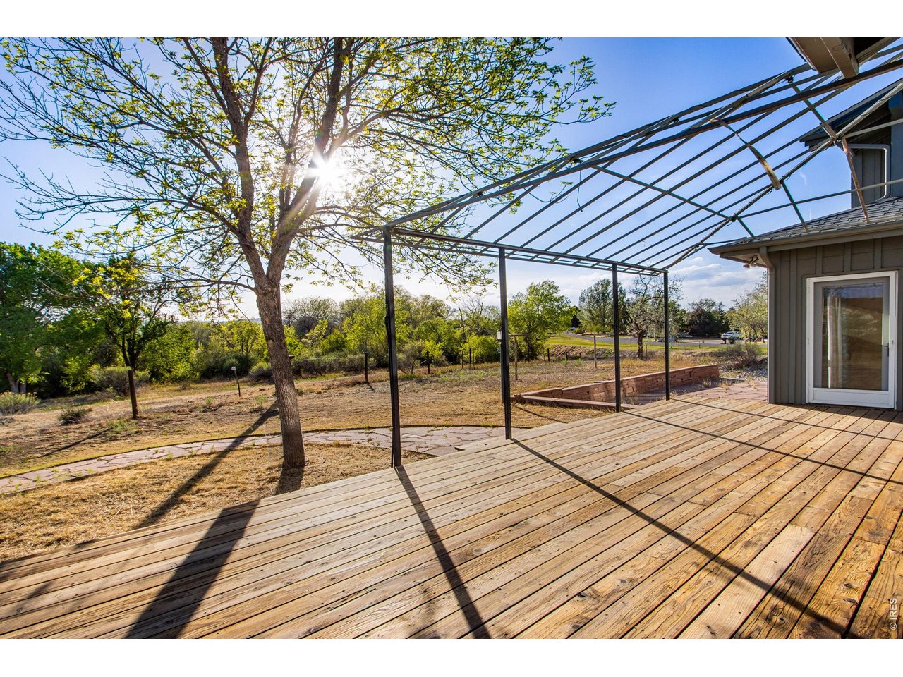 Spacious Rear Deck